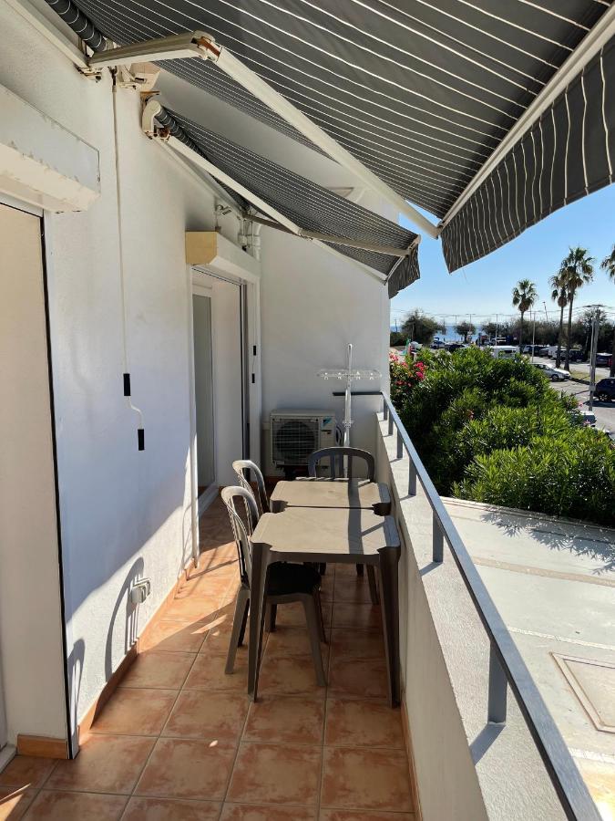Residence San Paolisa 耶尔 外观 照片